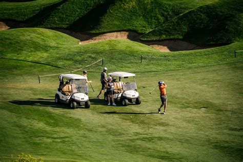 23 Fun Golf Tournament Fundraiser Ideas to Raise More Dollars.